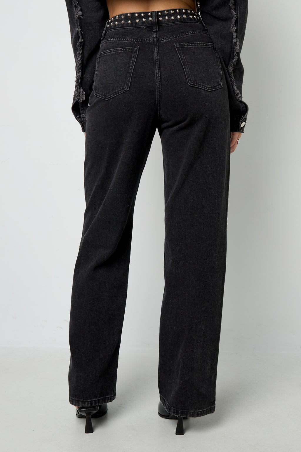 Pantalones Rectos Mujer con Remaches — Algodón Tejido, Estilo Urbano