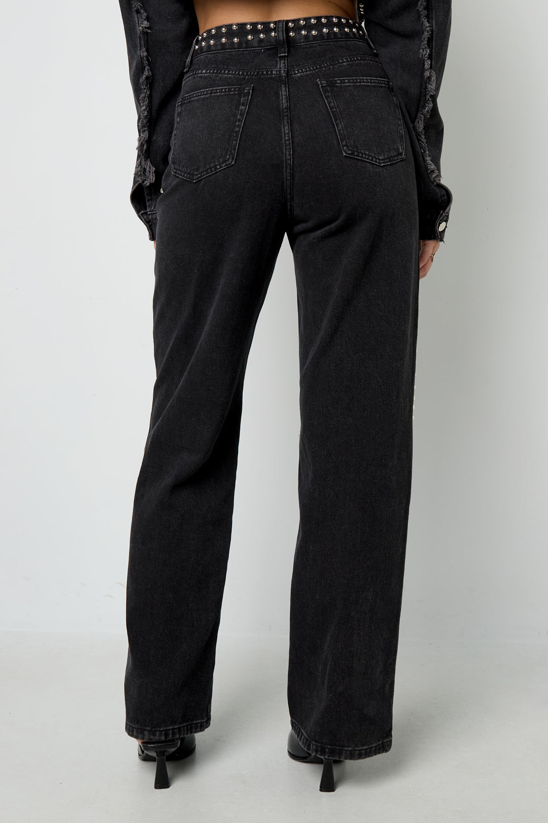 Pantalones Rectos Mujer con Remaches — Algodón Tejido, Estilo Urbano