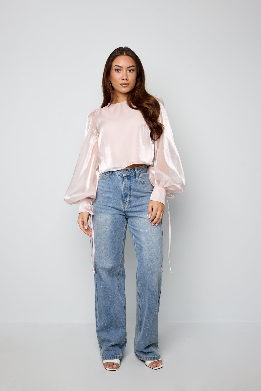 Blusa con perlas brillantes